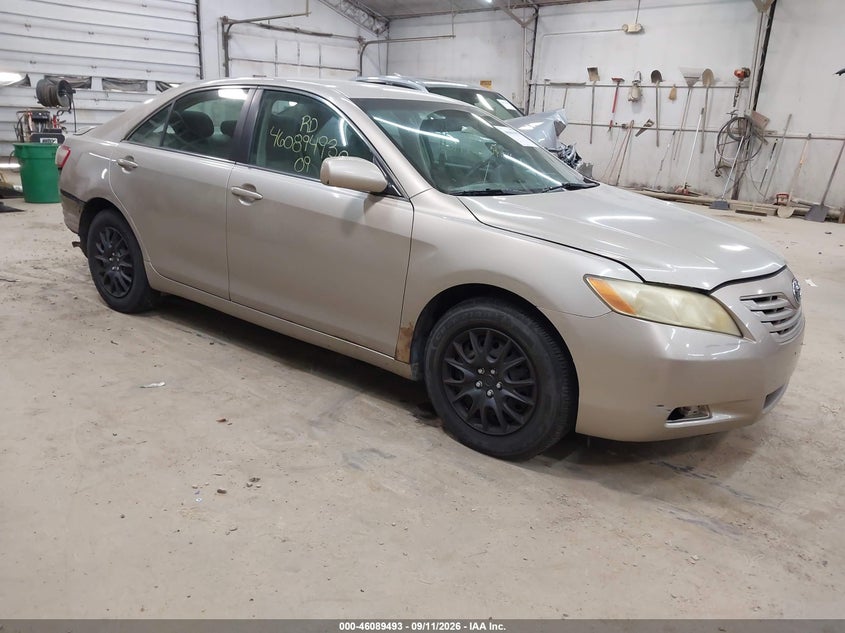 Photo of the 2009 TOYOTA CAMRY LE