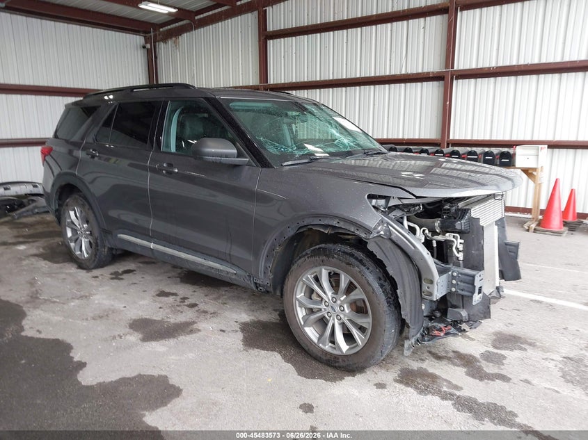 Photo of the 2022 FORD EXPLORER XLT