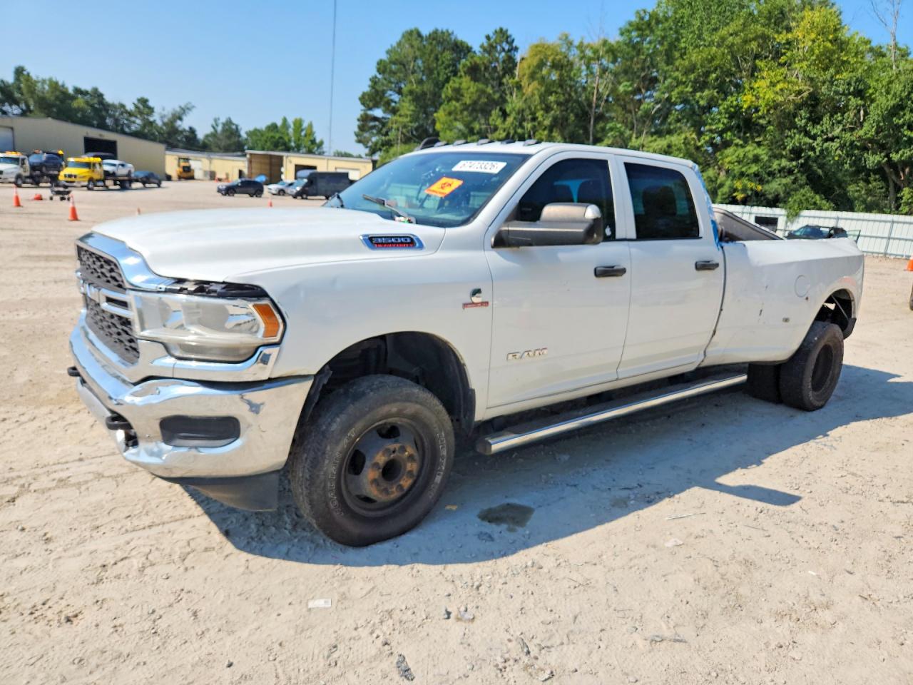 Photo of the 2020 RAM 3500 TRADESMAN