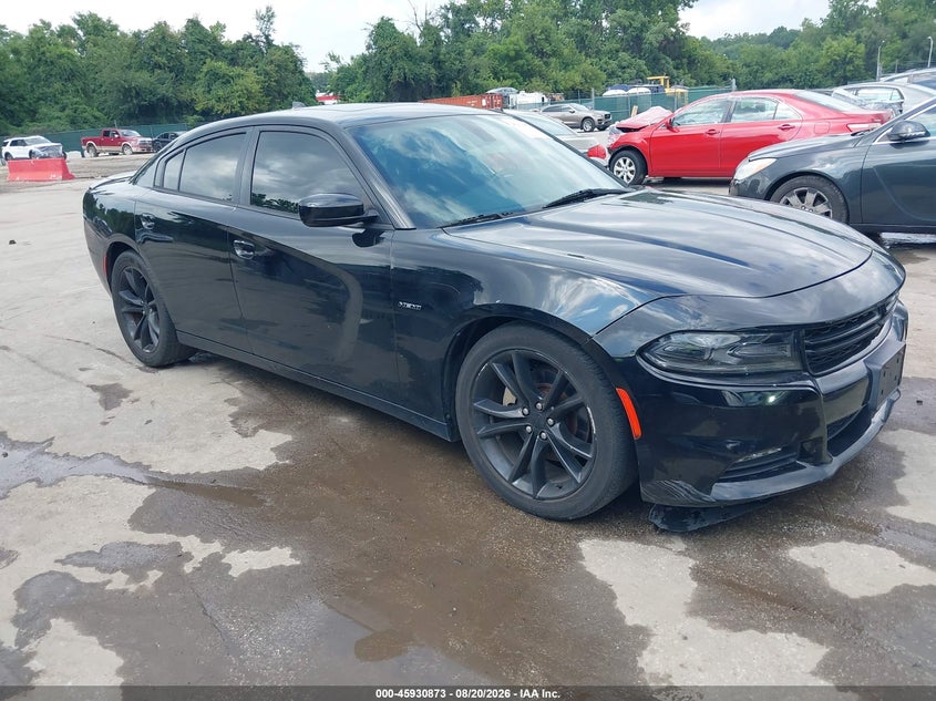 Photo of the 2015 DODGE CHARGER R/T