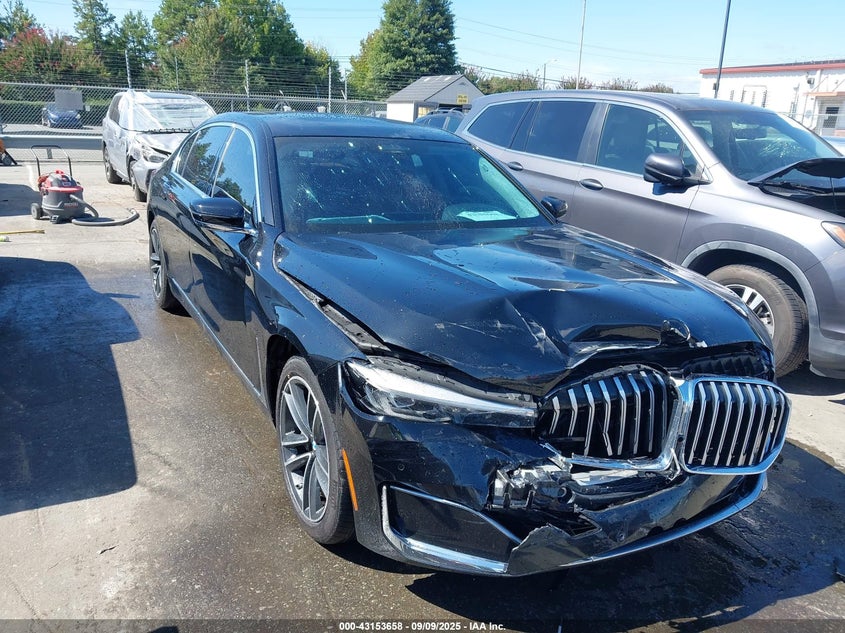 Photo of the 2021 BMW 750I XDRIVE