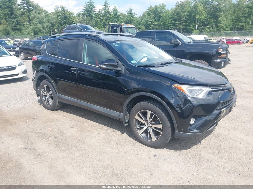 Photo of the 2018 TOYOTA RAV4 XLE