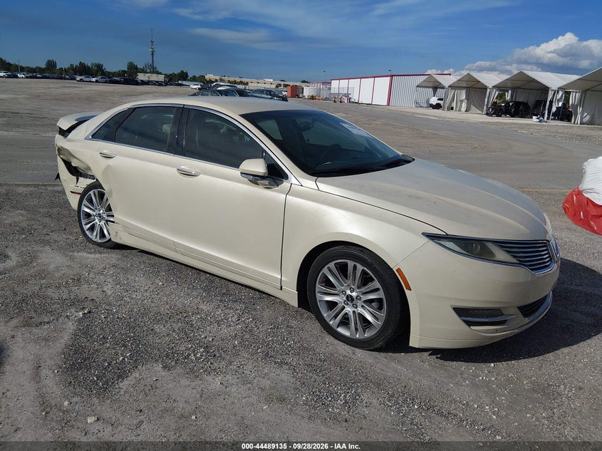 Photo of the 2016 LINCOLN MKZ HYBRID