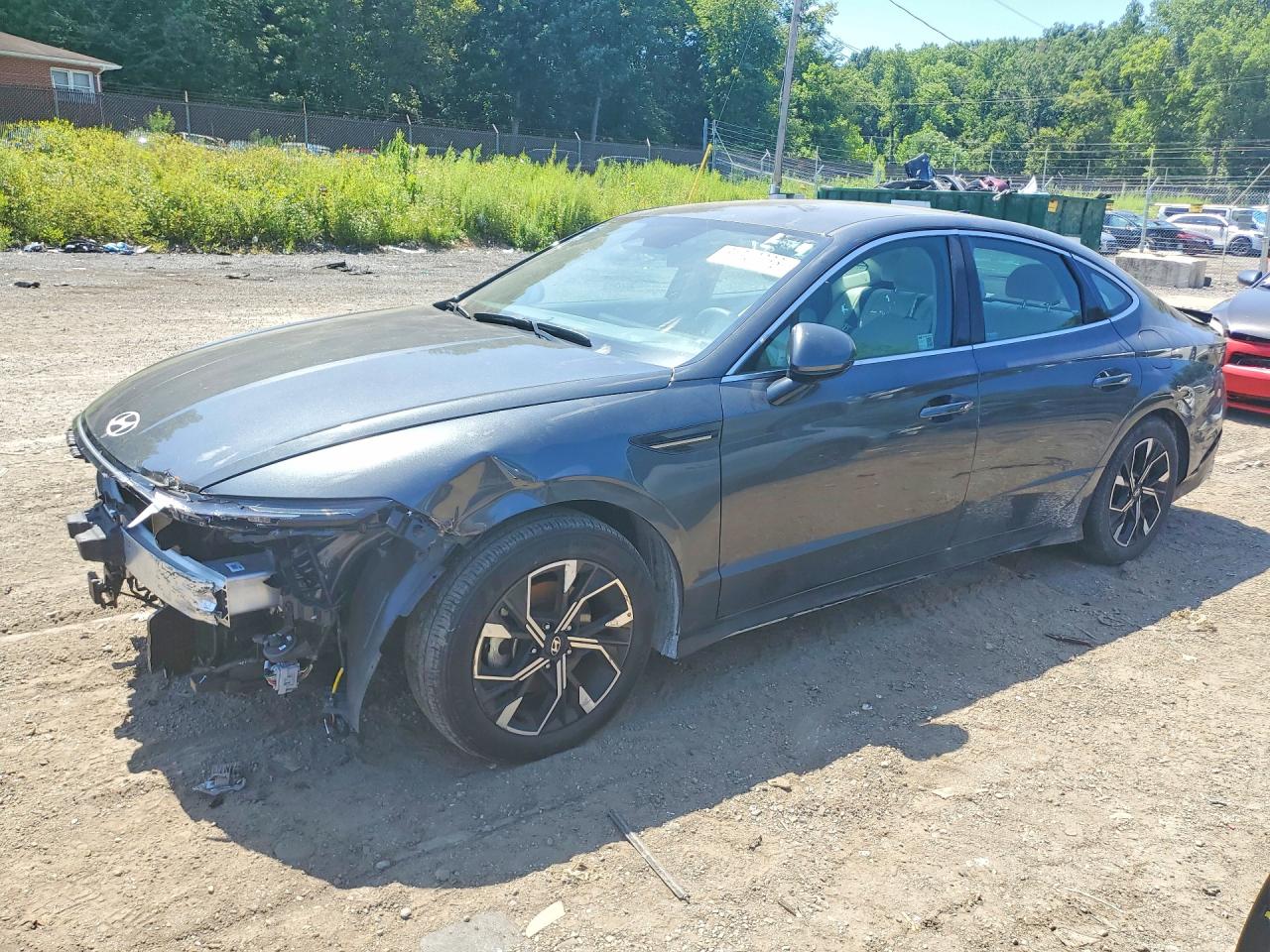 Photo of the 2025 HYUNDAI SONATA SEL