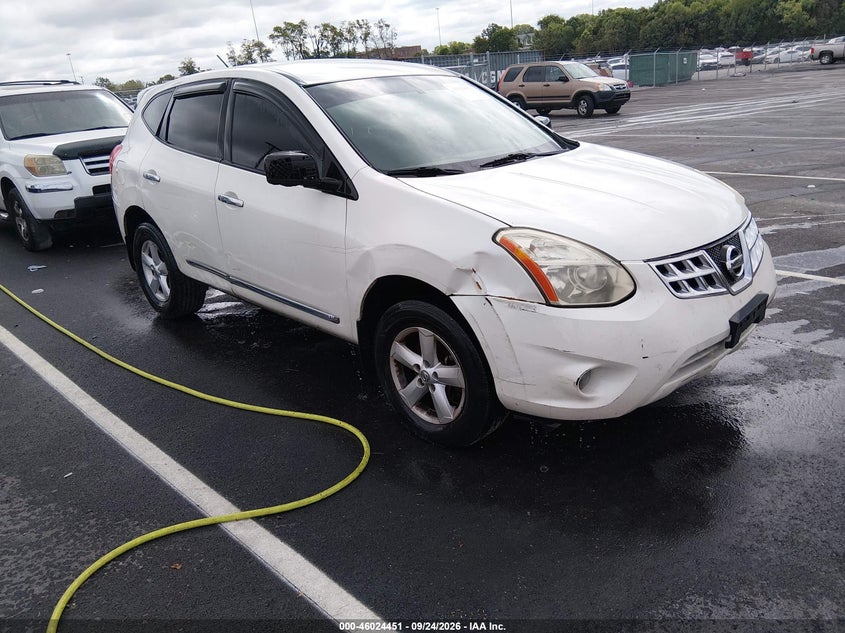 Photo of the 2012 NISSAN ROGUE S