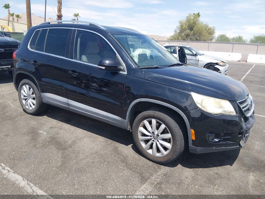 Photo of the 2011 VOLKSWAGEN TIGUAN SE