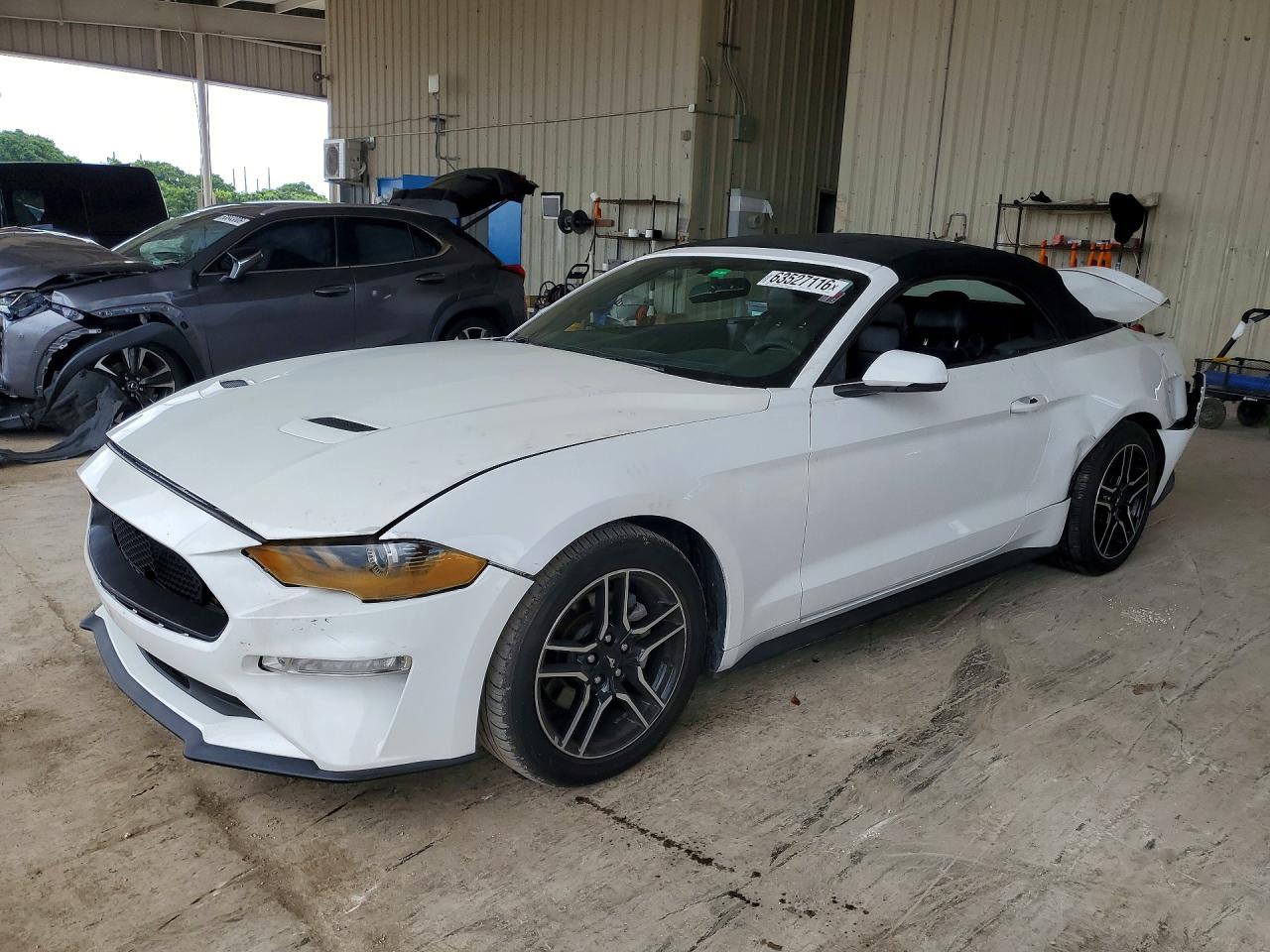 Photo of the 2018 FORD MUSTANG