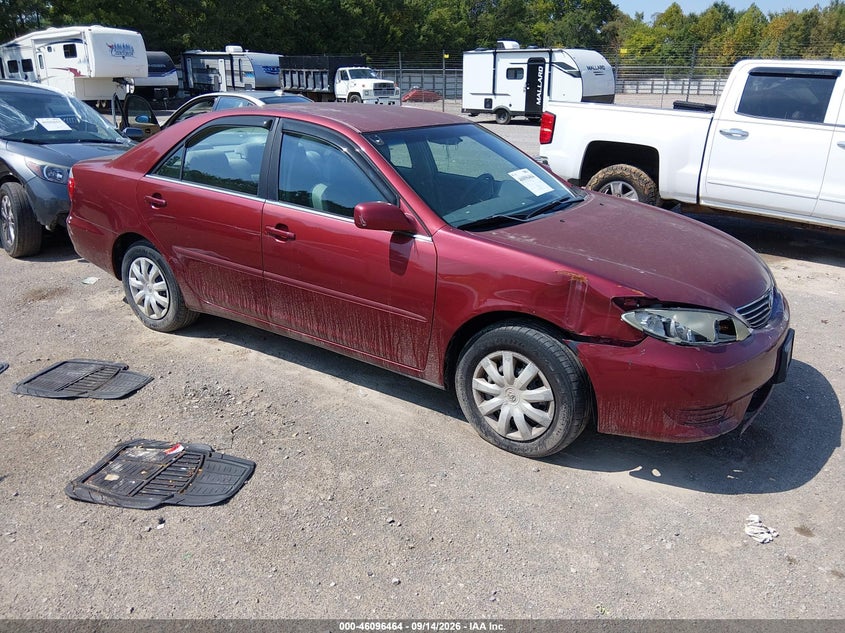 Photo of the 2005 TOYOTA CAMRY LE