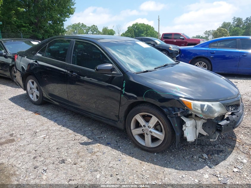 Photo of the 2012 TOYOTA CAMRY SE/LE/XLE