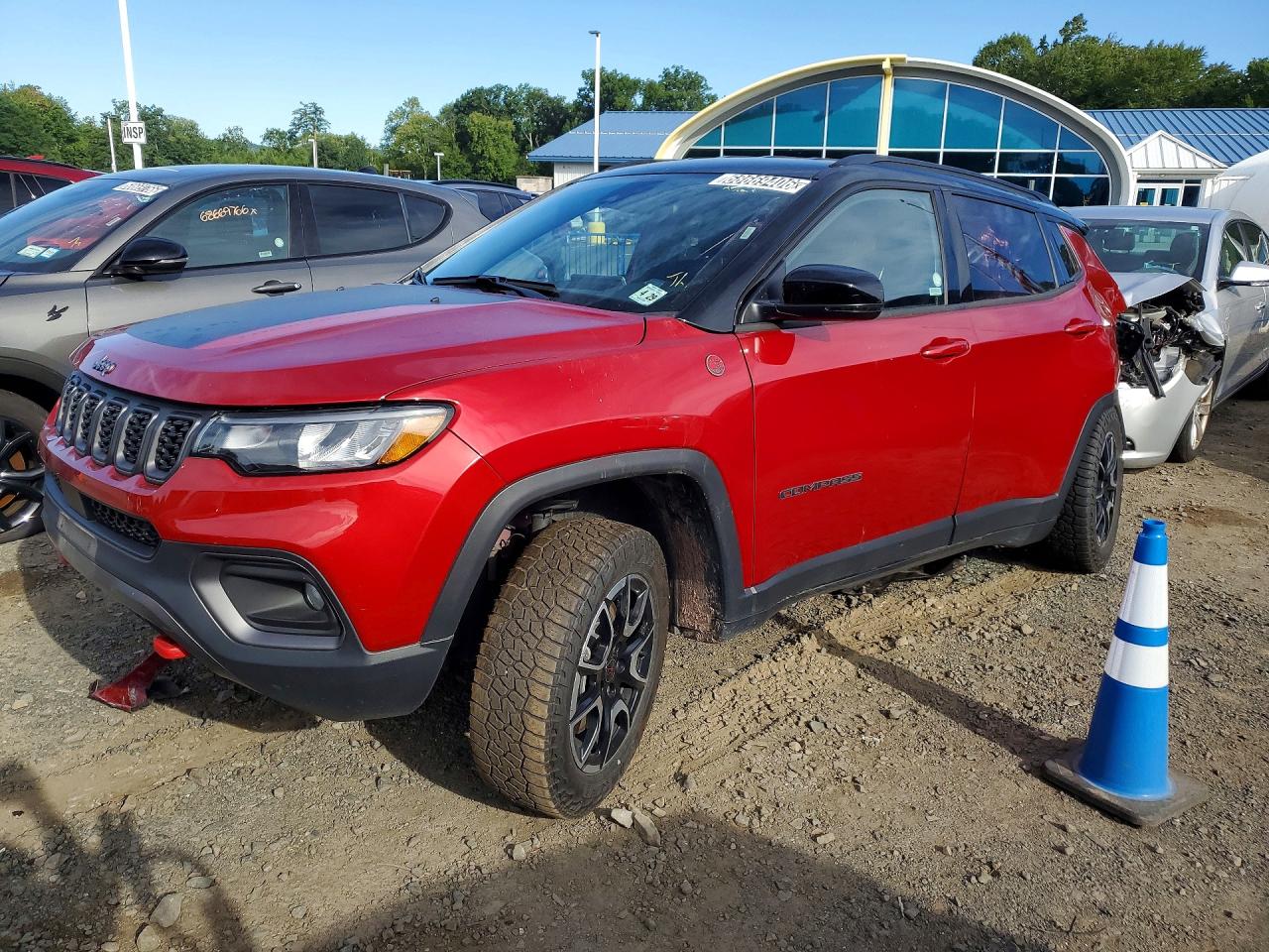 Photo of the 2025 JEEP COMPASS TRAILHAWK