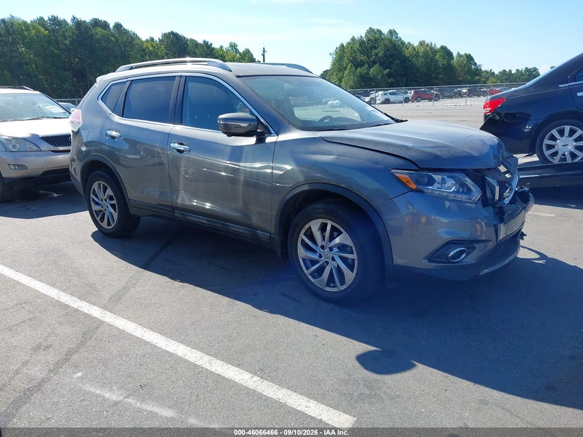 Photo of the 2015 NISSAN ROGUE SL