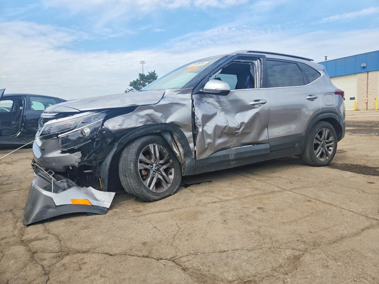 Photo of the 2021 KIA SELTOS S
