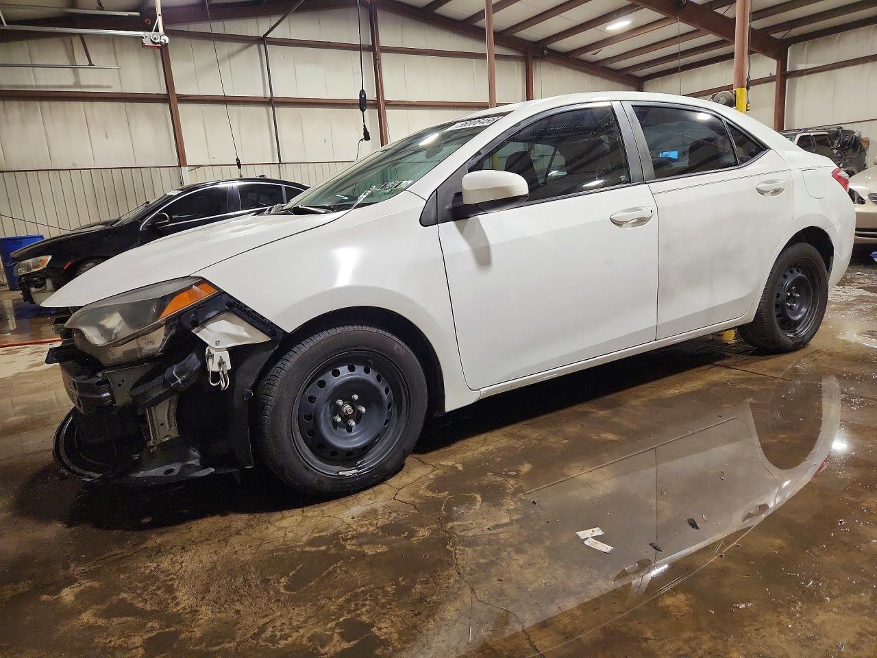 Photo of the 2016 TOYOTA COROLLA LE