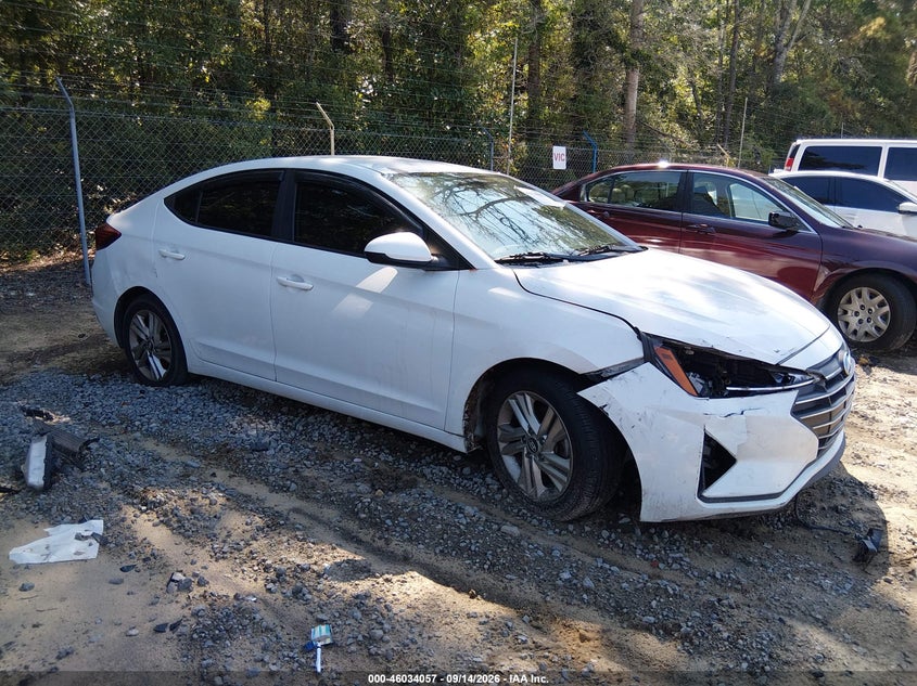 Photo of the 2019 HYUNDAI ELANTRA SEL