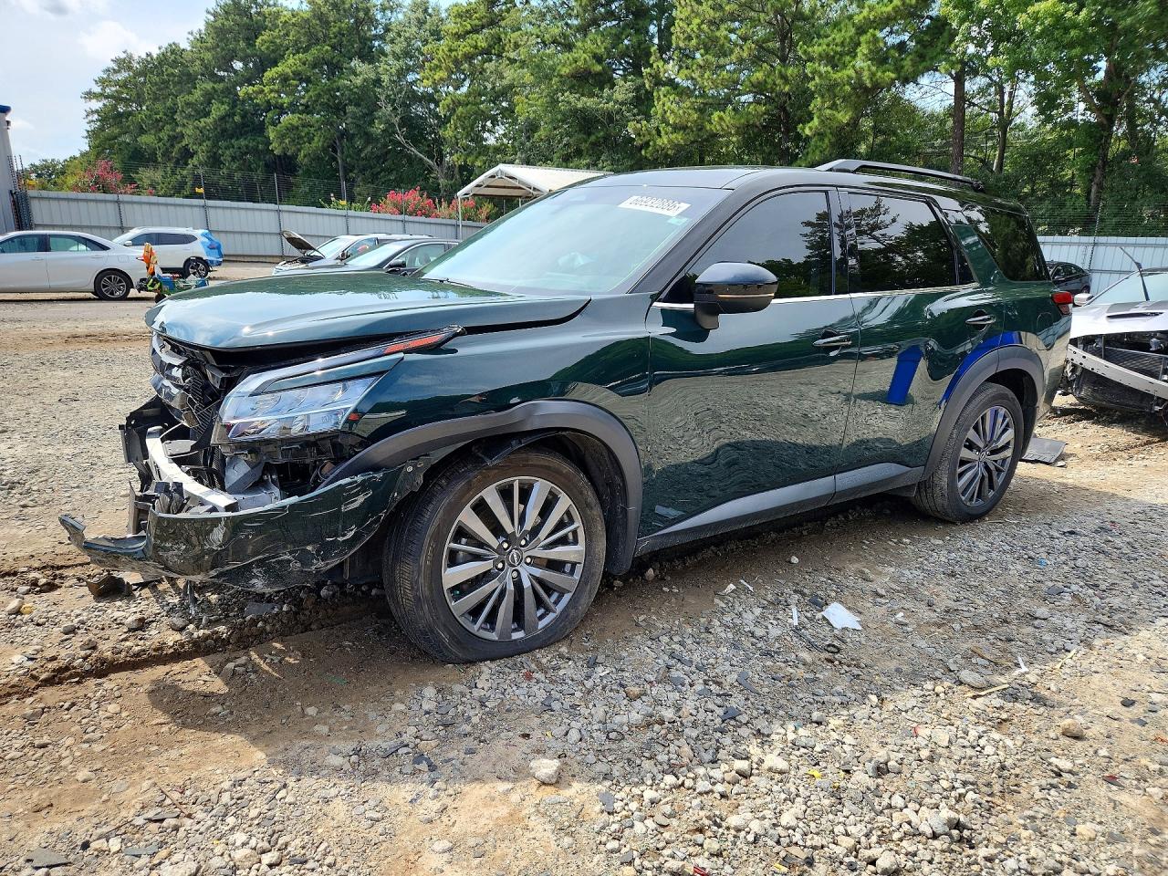 Photo of the 2022 NISSAN PATHFINDER SL