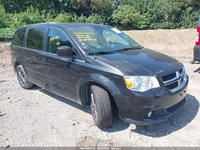 Photo of the 2017 DODGE GRAND CARAVAN SXT