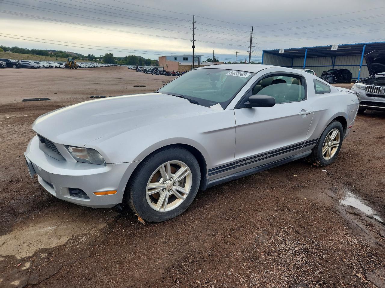 Photo of the 2011 FORD MUSTANG