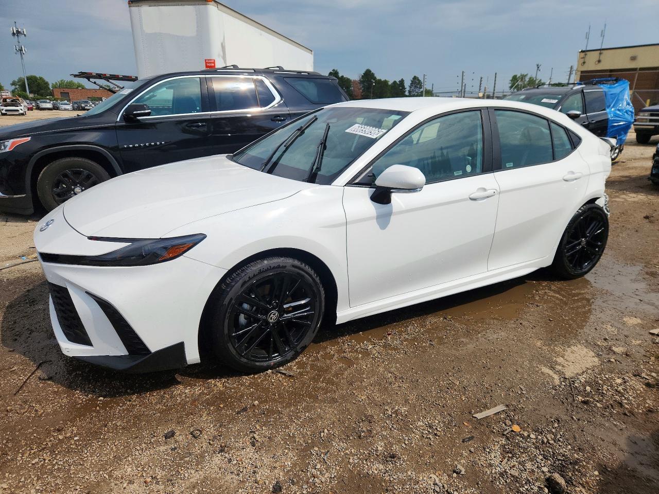 Photo of the 2026 TOYOTA CAMRY SE
