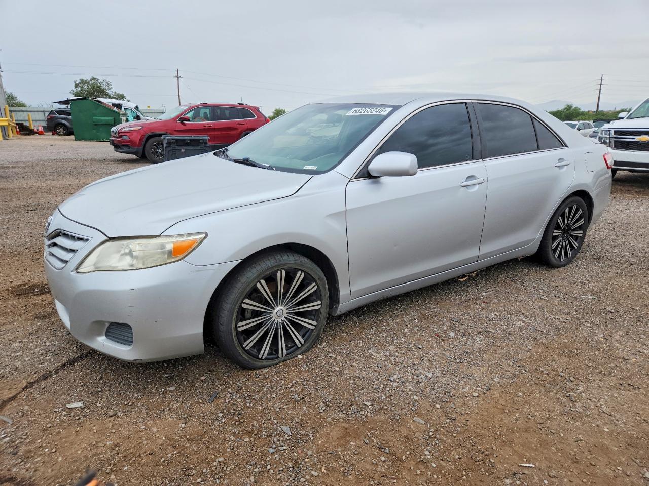 Photo of the 2011 TOYOTA CAMRY LE