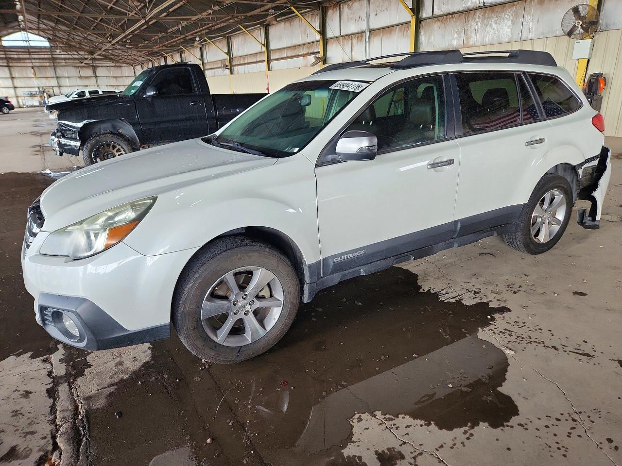 Photo of the 2013 SUBARU OUTBACK 3.6R LIMITED