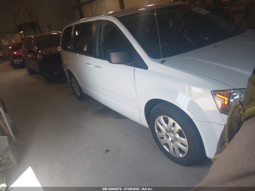 Photo of the 2017 DODGE GRAND CARAVAN SE