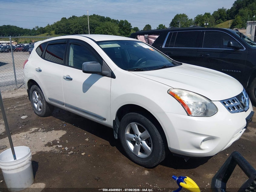 Photo of the 2012 NISSAN ROGUE S