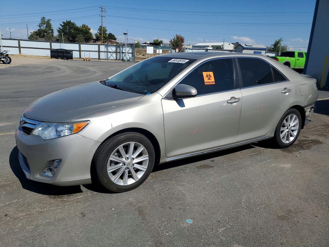 Photo of the 2013 TOYOTA CAMRY XLE