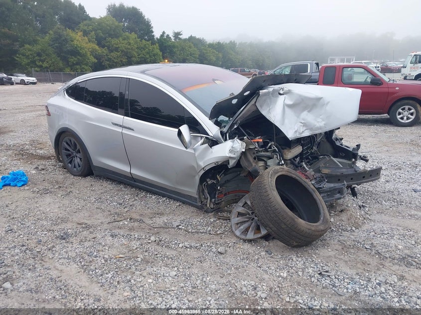 Photo of the 2018 TESLA MODEL X 100D/75D/P100D