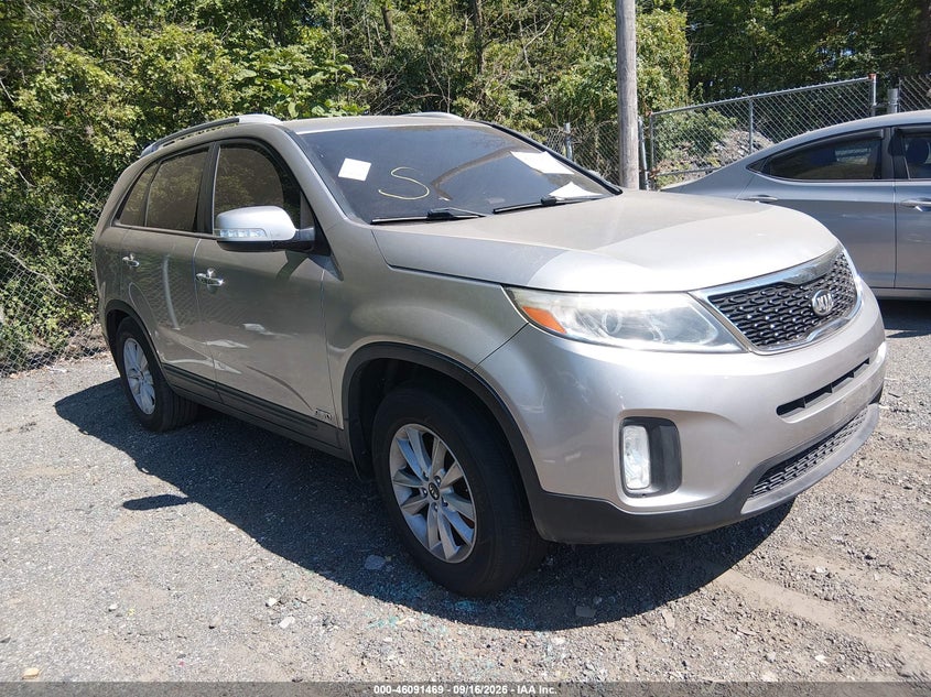 Photo of the 2015 KIA SORENTO LX