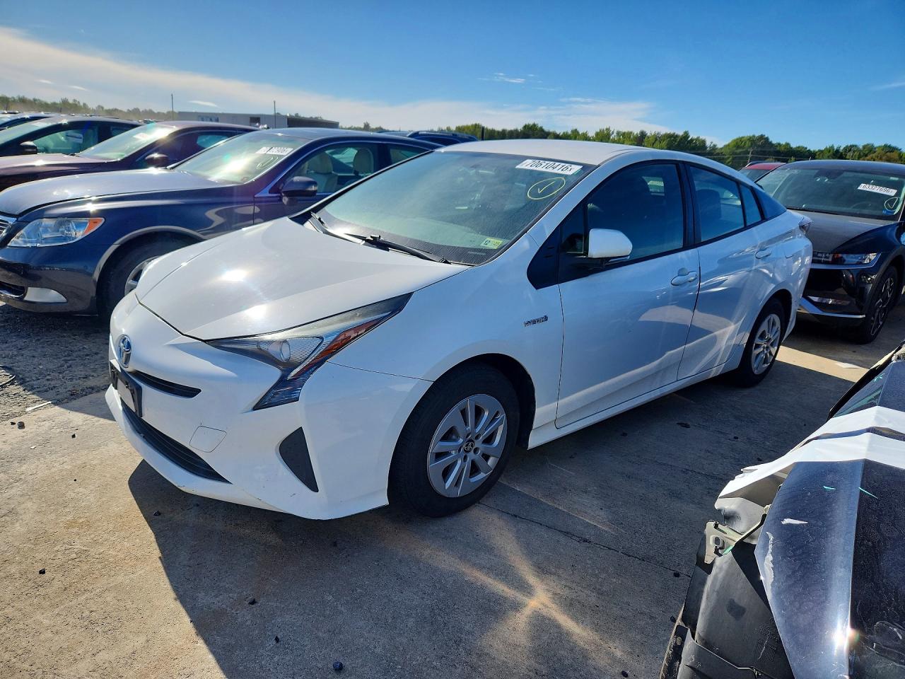 Photo of the 2016 TOYOTA PRIUS