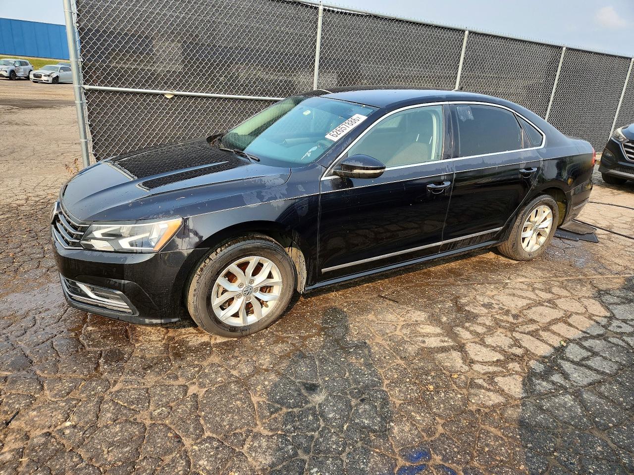 Photo of the 2017 VOLKSWAGEN PASSAT S