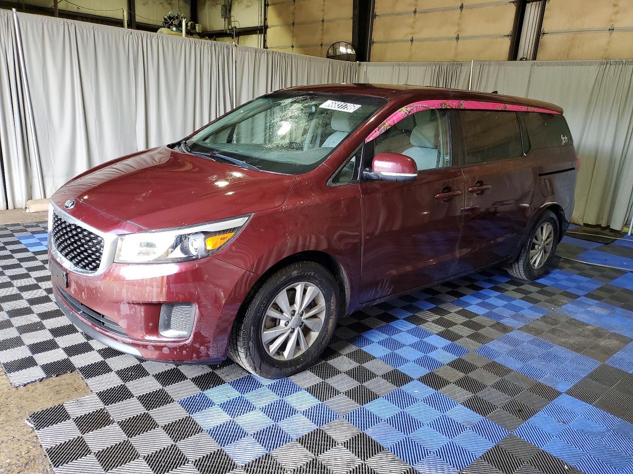 Photo of the 2017 KIA SEDONA LX
