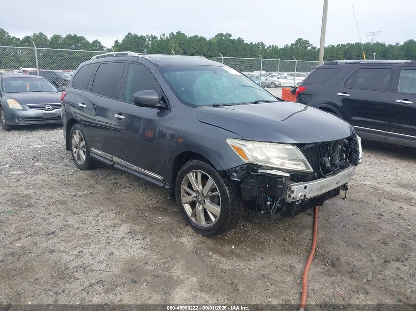 Photo of the 2014 NISSAN PATHFINDER PLATINUM