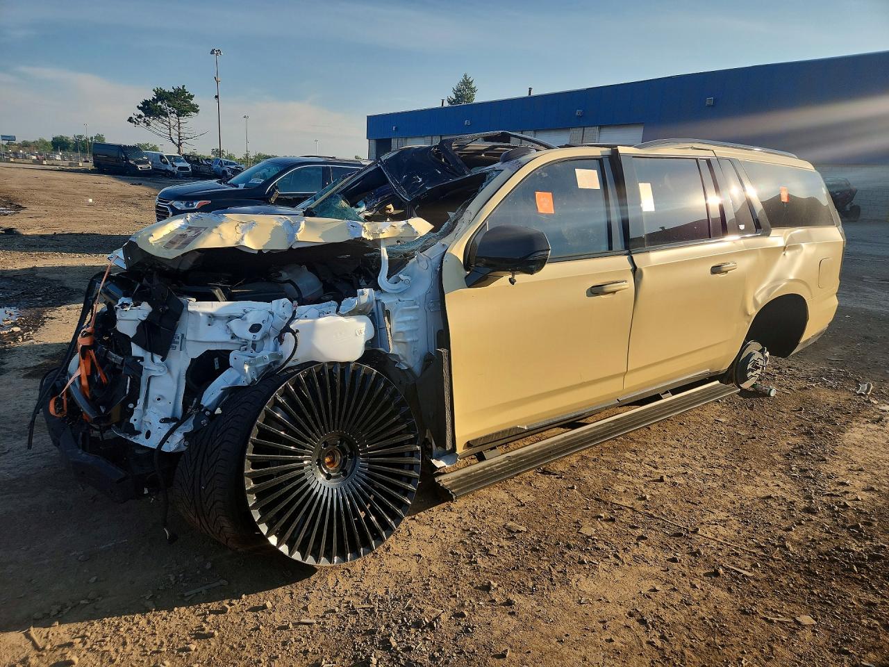 Photo of the 2025 CADILLAC ESCALADE ESV SPORT