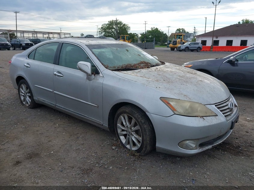 Photo of the 2011 LEXUS ES 350
