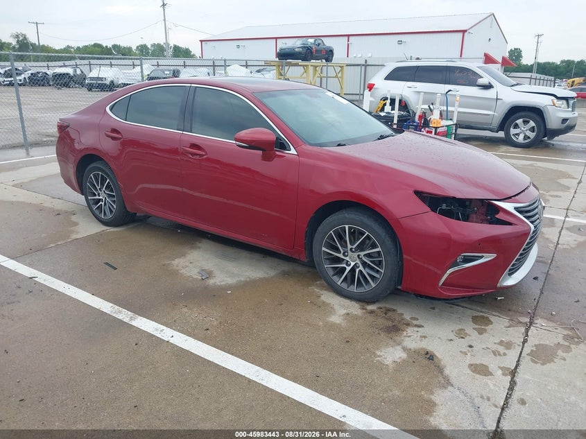 Photo of the 2016 LEXUS ES 350