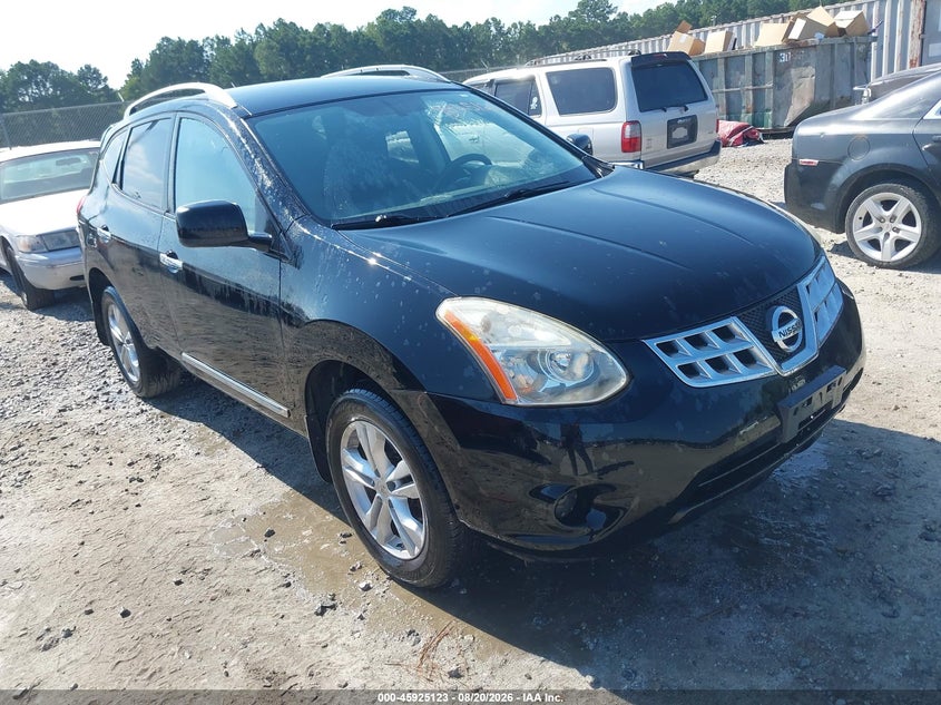 Photo of the 2012 NISSAN ROGUE SV