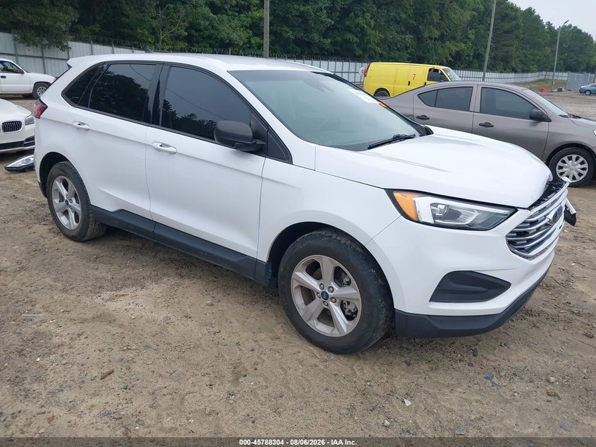 Photo of the 2020 FORD EDGE SE