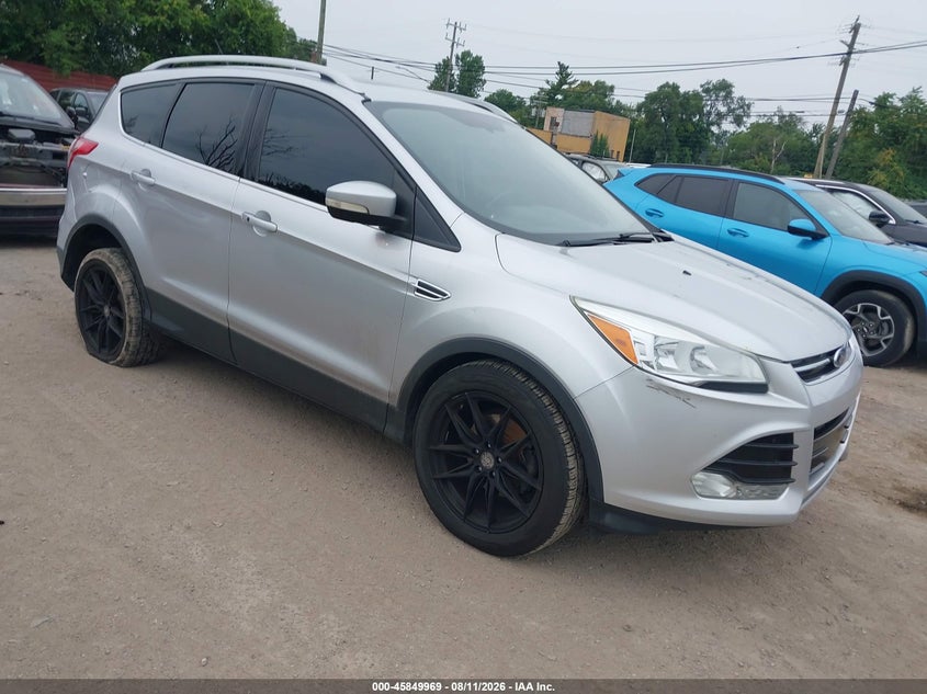 Photo of the 2015 FORD ESCAPE TITANIUM