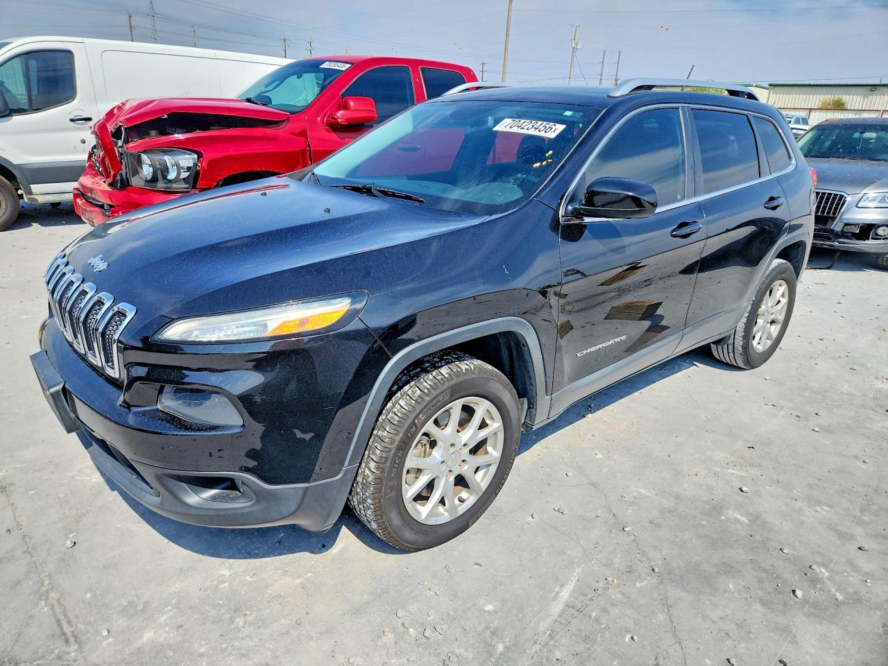 Photo of the 2015 JEEP CHEROKEE LATITUDE