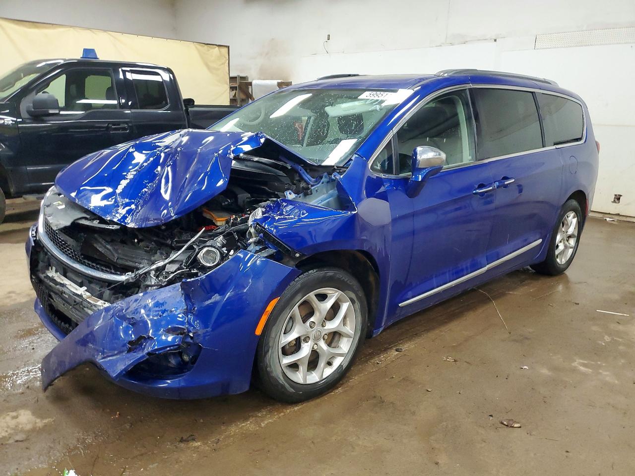 Photo of the 2019 CHRYSLER PACIFICA LIMITED