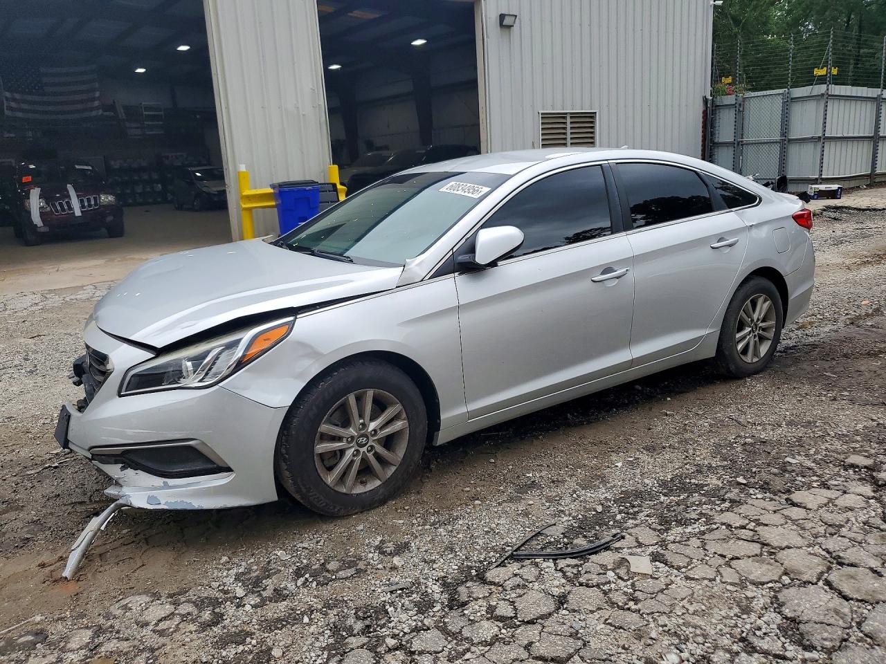 Photo of the 2016 HYUNDAI SONATA SE