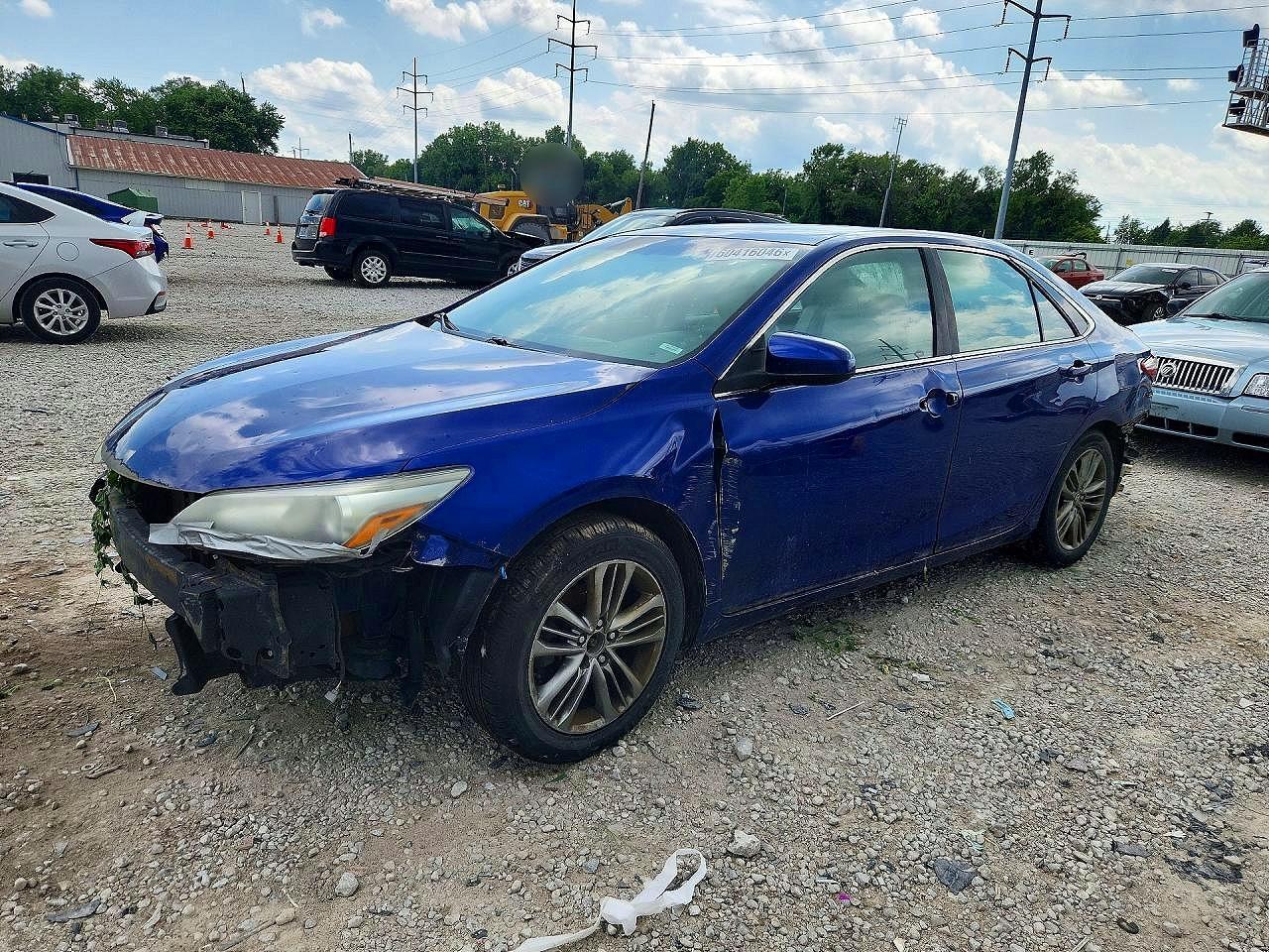 Photo of the 2016 TOYOTA CAMRY SE