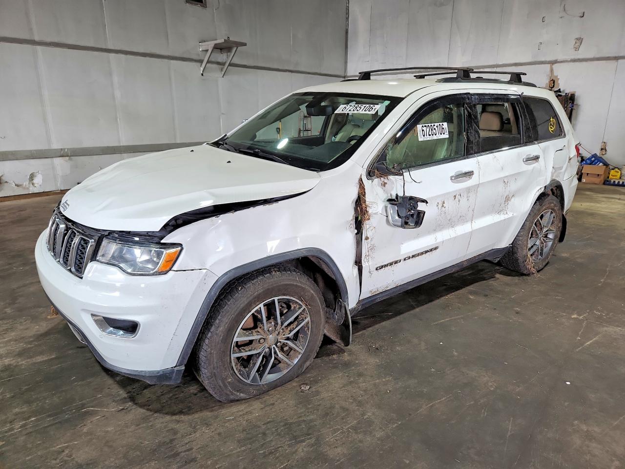 Photo of the 2018 JEEP GRAND CHEROKEE LIMITED