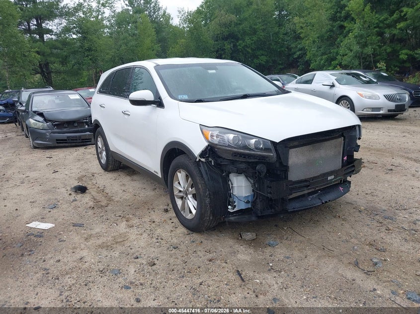Photo of the 2019 KIA SORENTO 3.3L LX