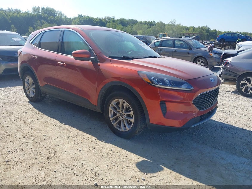 Photo of the 2020 FORD ESCAPE SE