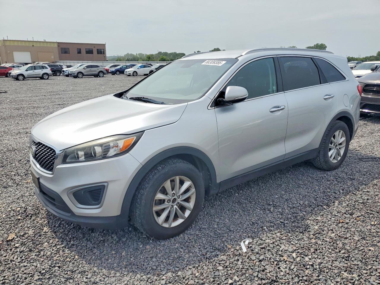 Photo of the 2018 KIA SORENTO LX V6