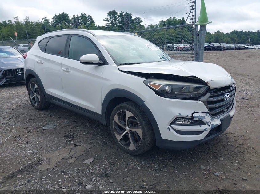 Photo of the 2016 HYUNDAI TUCSON SPORT