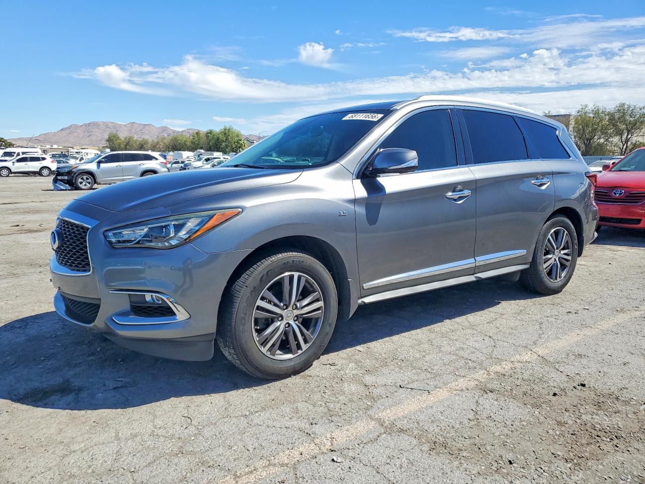 Photo of the 2019 INFINITI QX60 LUXE