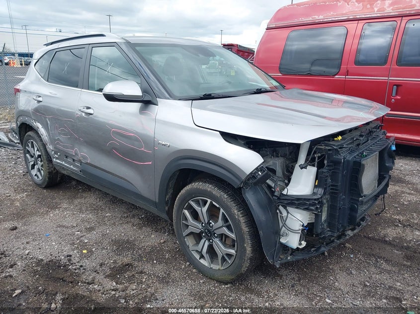 Photo of the 2021 KIA SELTOS EX